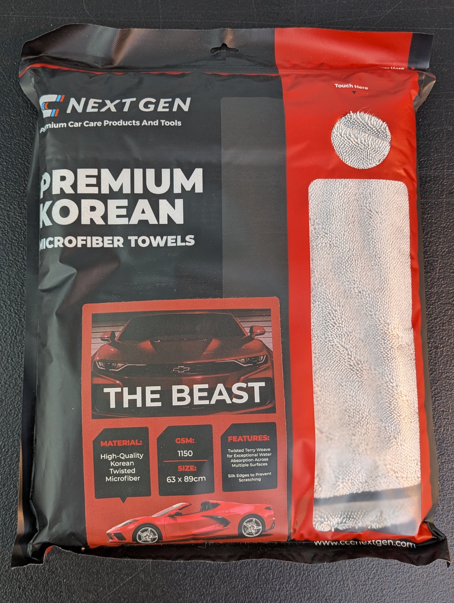 The Beast Microfiber Drying Towel (25 in. x 35 in., 1150 gsm) - 1 pack