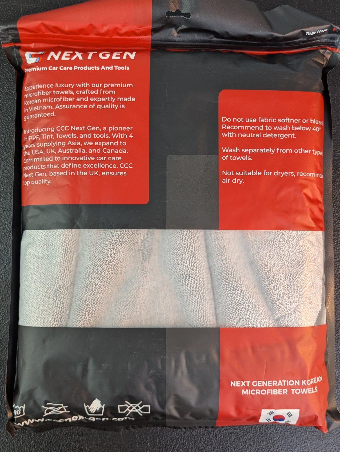 The Beast Microfiber Drying Towel (25 in. x 35 in., 1150 gsm) - 1 pack
