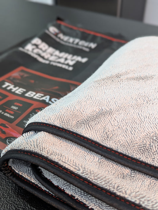 The Beast Microfiber Drying Towel (25 in. x 35 in., 1150 gsm) - 1 pack